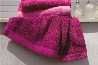 Zdjęcie Ręcznik NAF NAF 30x50 cm Casual fuchsia